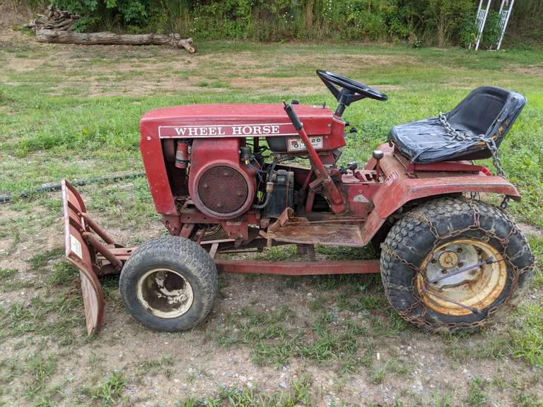 Wheel Horse 108 Lawn Tractor