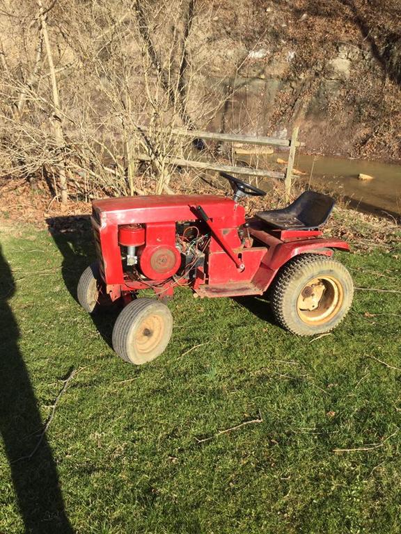Wheel Horse 1100 Special Lawn Tractor
