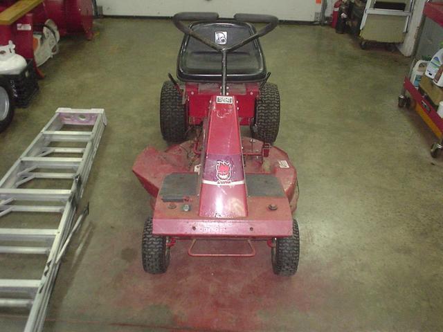 Wheel Horse 212-6