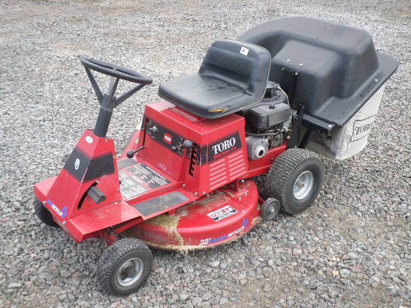 Wheel Horse 12-32XL Lawn Tractor