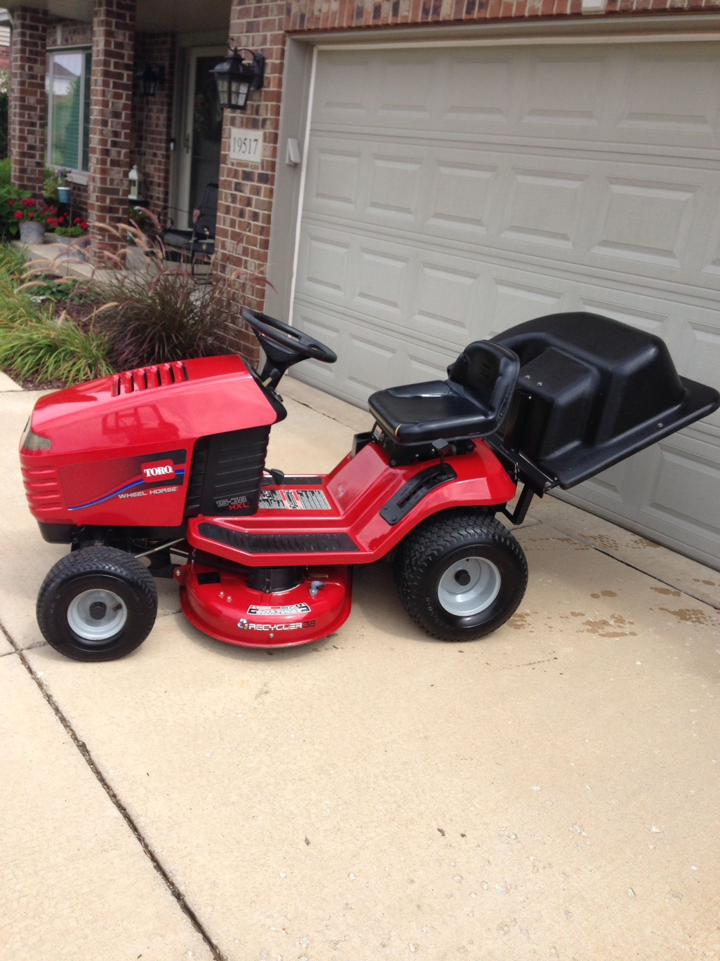 Wheel Horse 15-38HXL Lawn Tractor