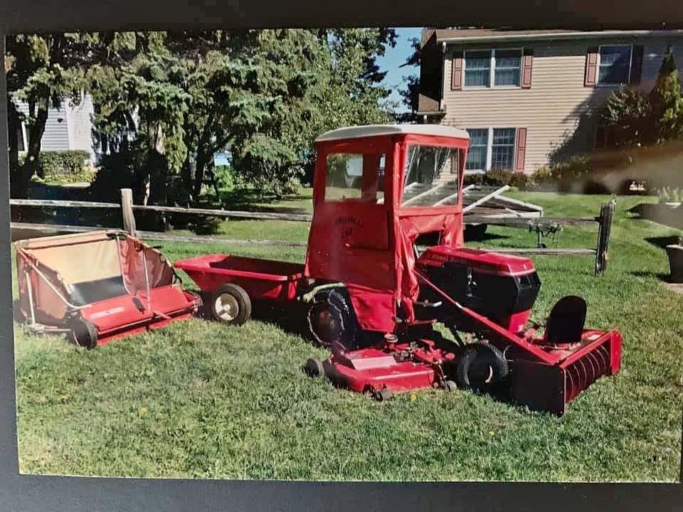Wheel Horse 216-5 Lawn Tractor