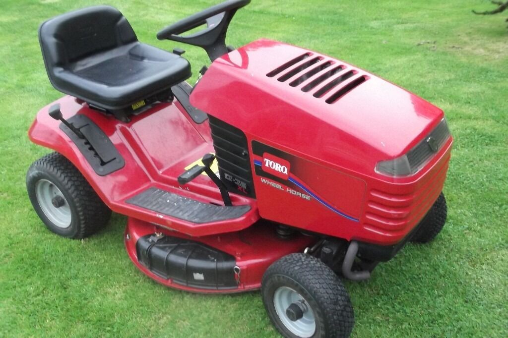 Wheel Horse 220-4 Lawn Tractor