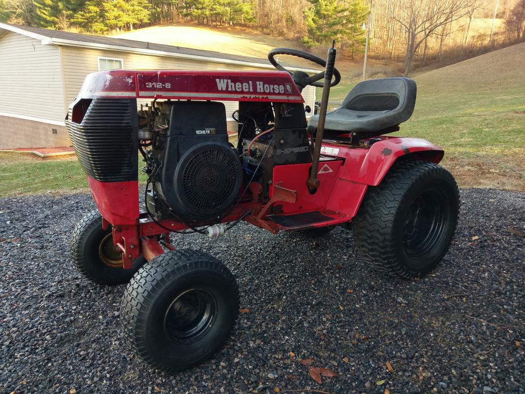 Wheel Horse 269-H Lawn Tractor
