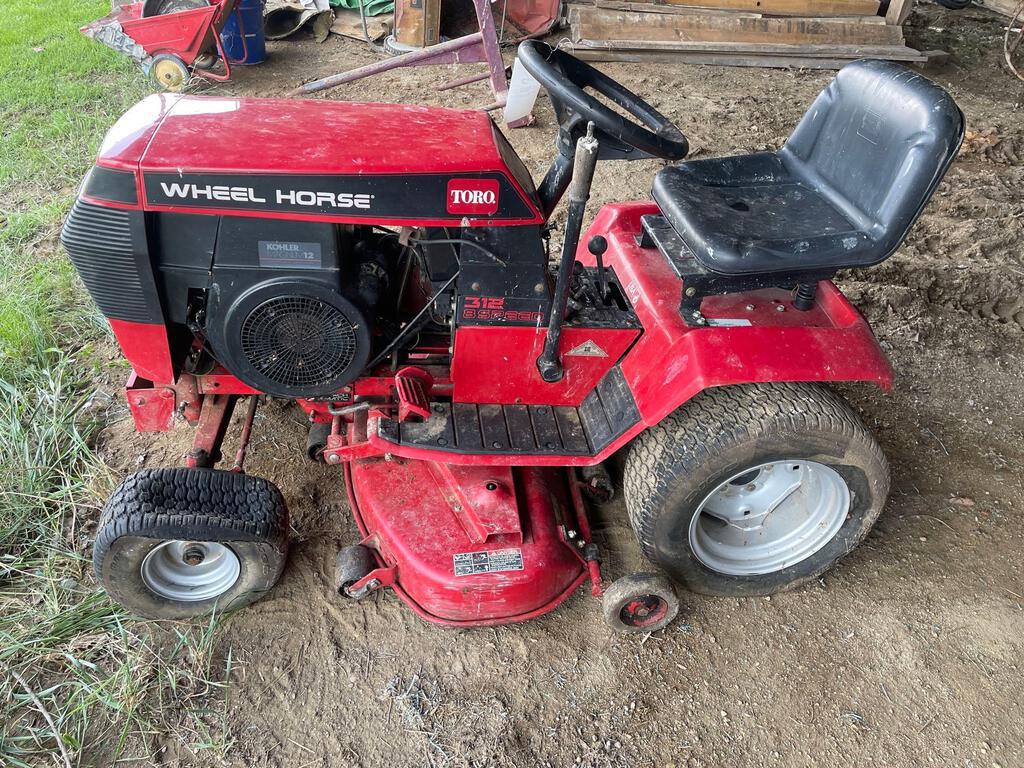Wheel Horse 312-A Lawn Tractor