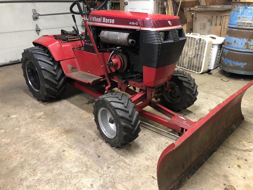Wheel Horse 418-C Lawn Tractor