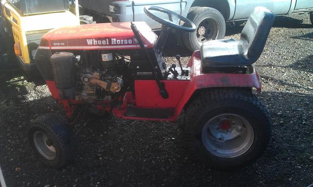 Wheel Horse 512D Lawn Tractor