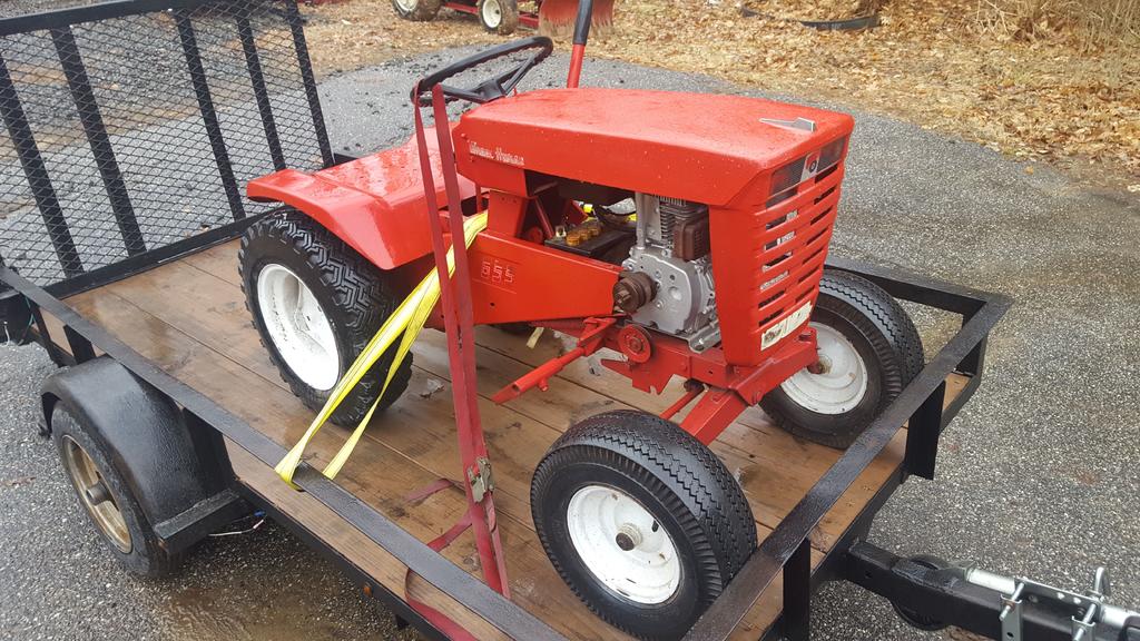 Wheel Horse 655 Lawn Tractor