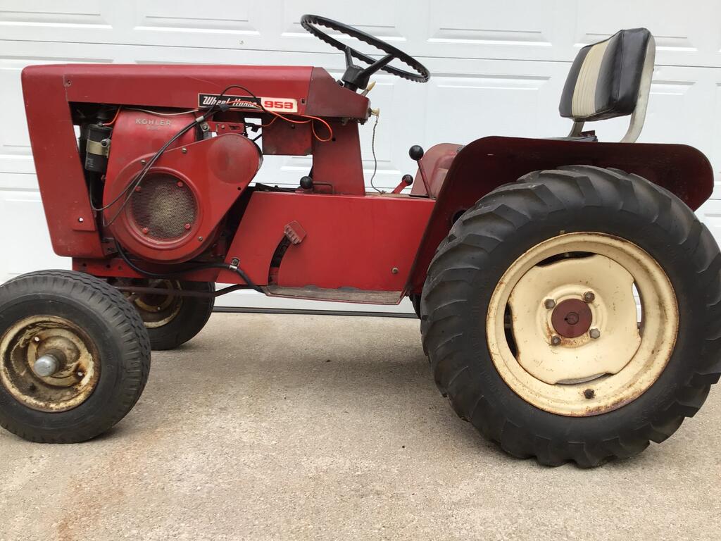 Wheel Horse 953 Lawn Tractor