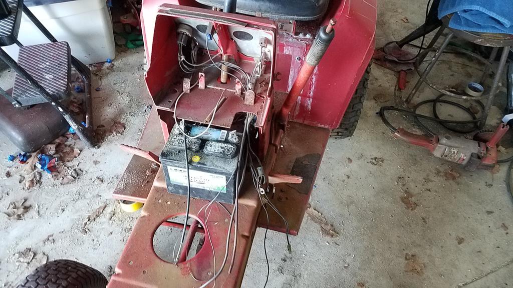 Wheel Horse B-115 Lawn Tractor