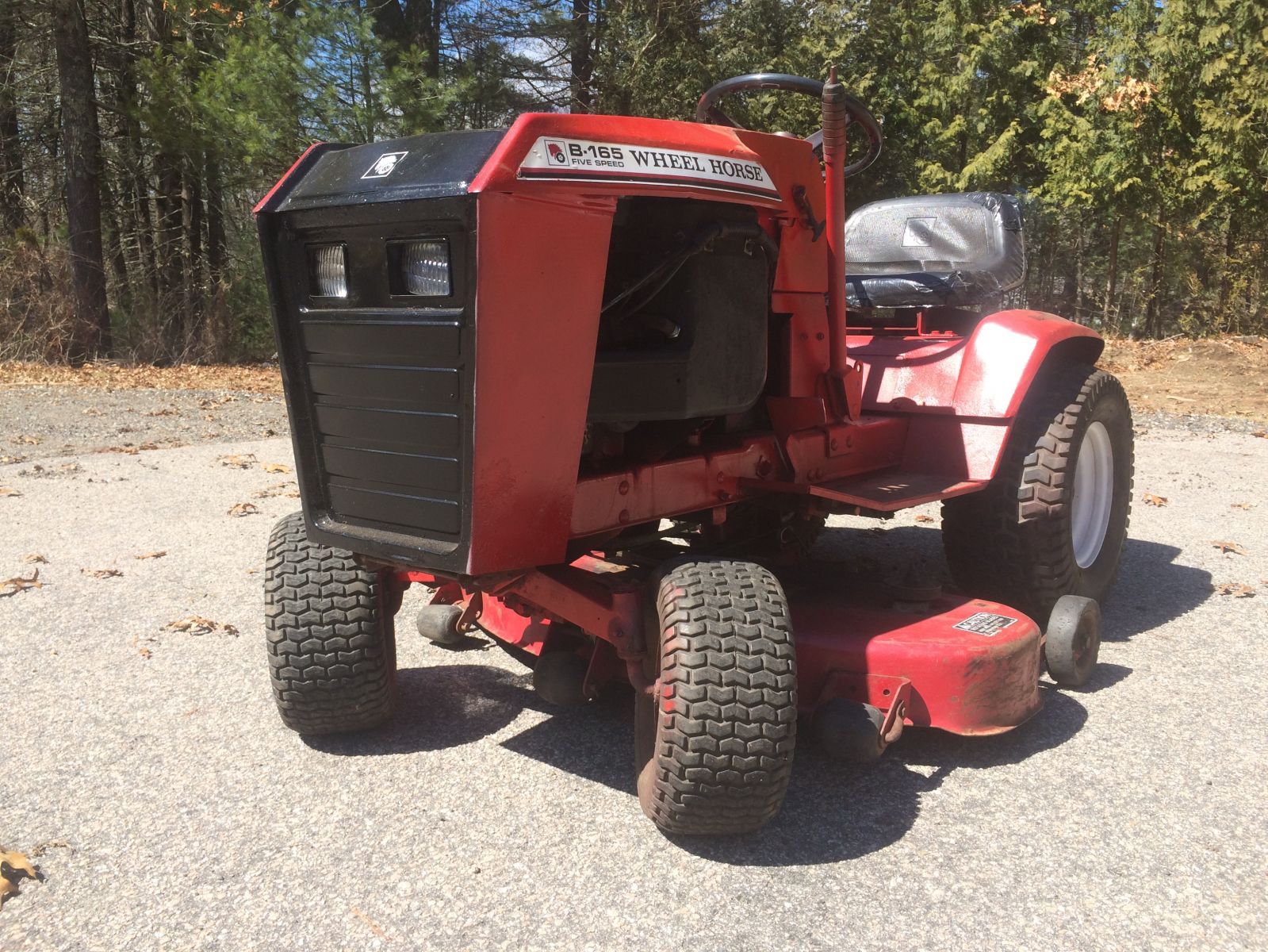 Wheel Horse B-165 Lawn Tractor