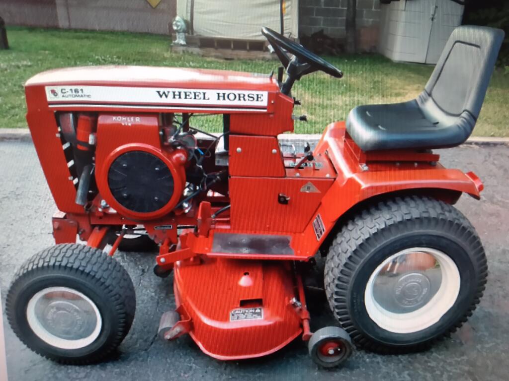Wheel Horse C-161 Lawn Tractor