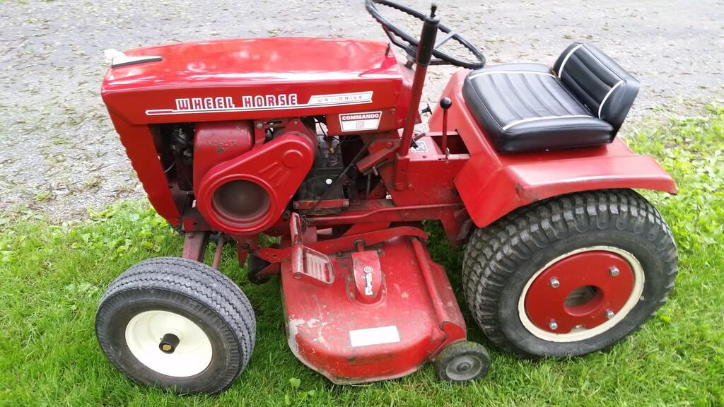 Wheel Horse Commando 8 Lawn Tractor