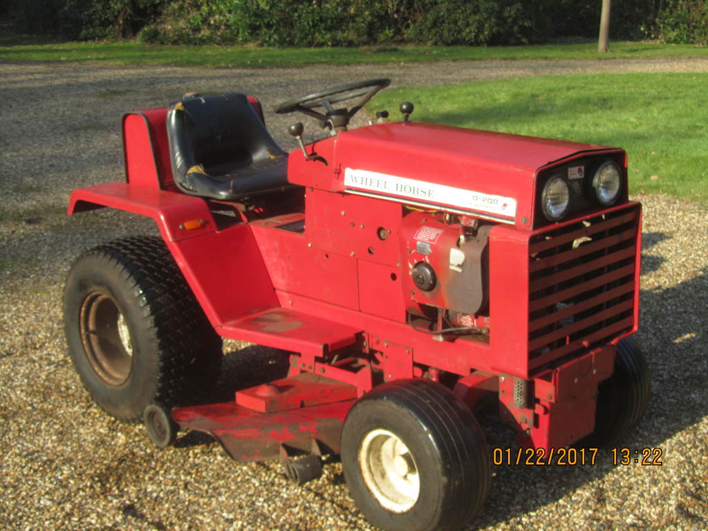 Wheel Horse D-200