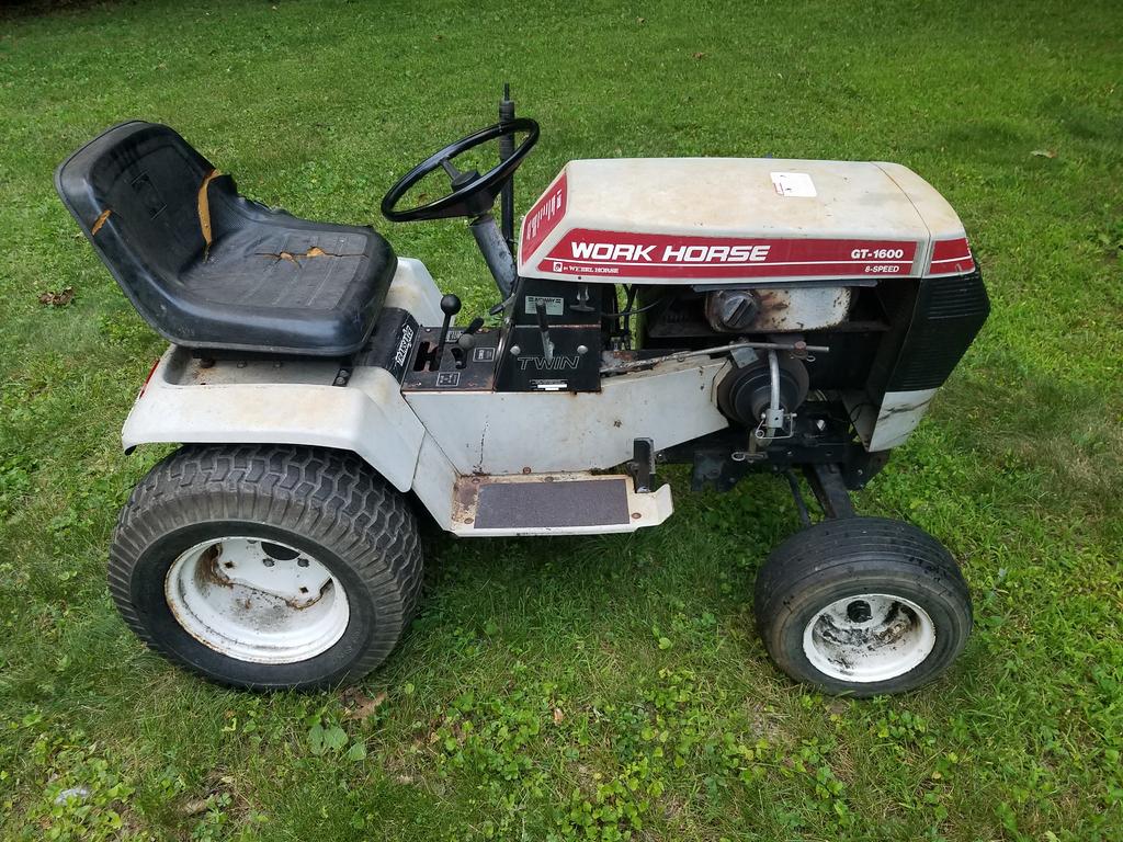 Wheel Horse GT-1600 Lawn Tractor