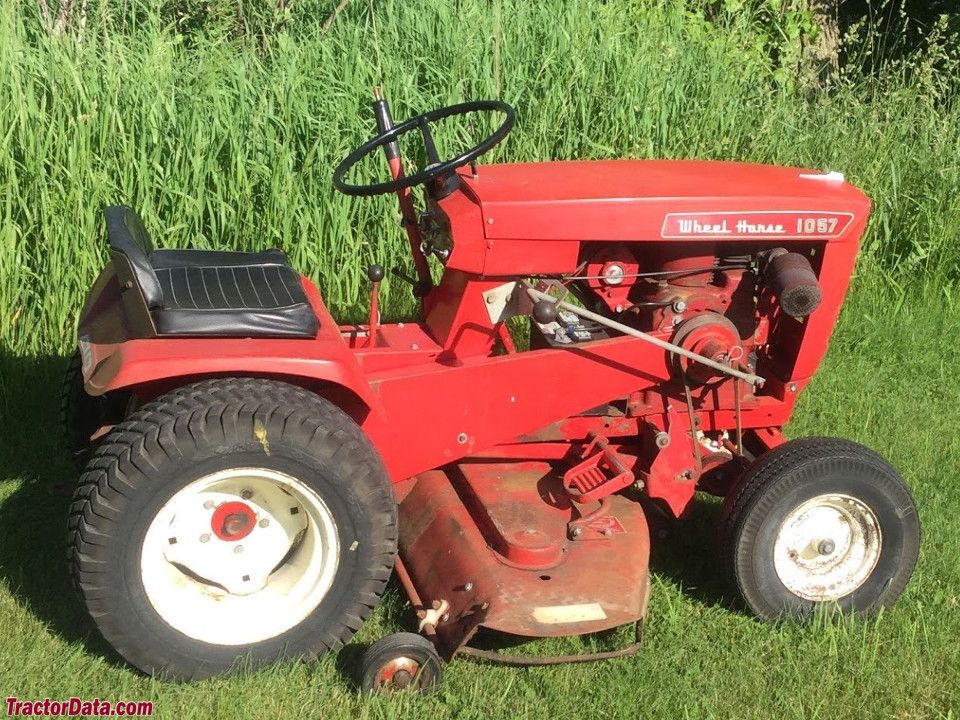 Wheel Horse L-105 Lawn Ranger Lawn Tractor