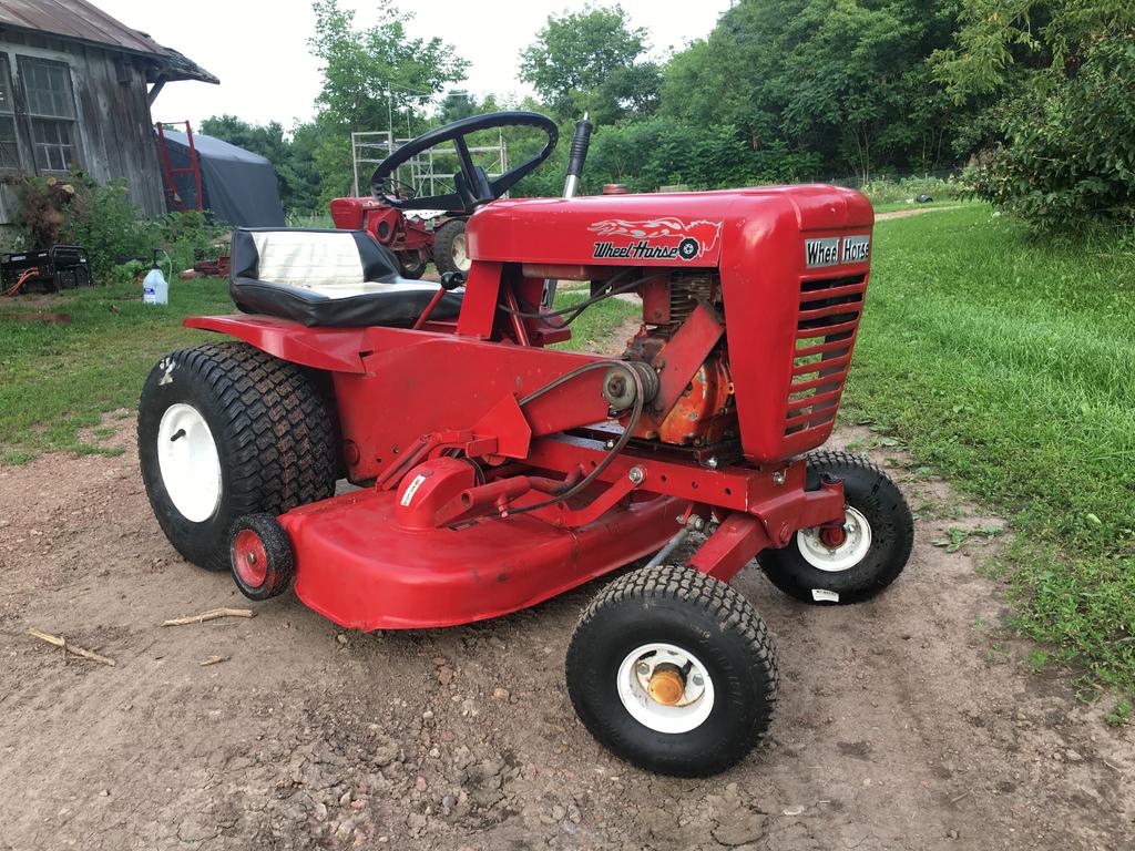 Wheel Horse L-107 Lawn Ranger