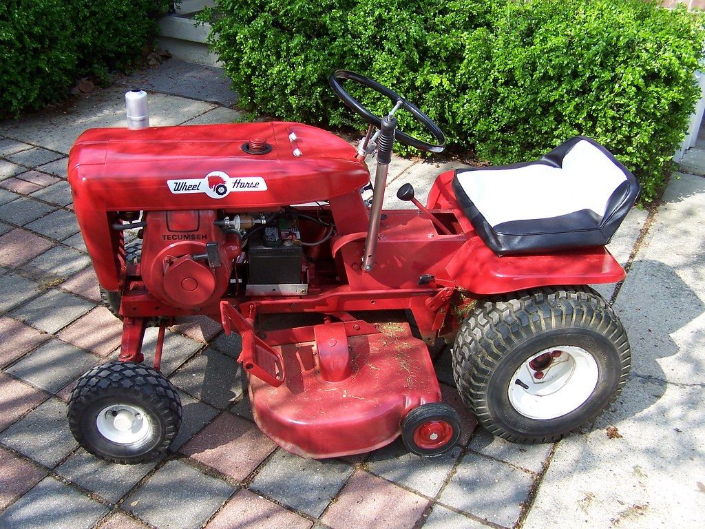 Wheel Horse L-157 Lawn Ranger