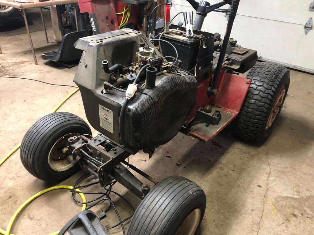 Wheel Horse LT-1600 Work Horse Lawn Tractor