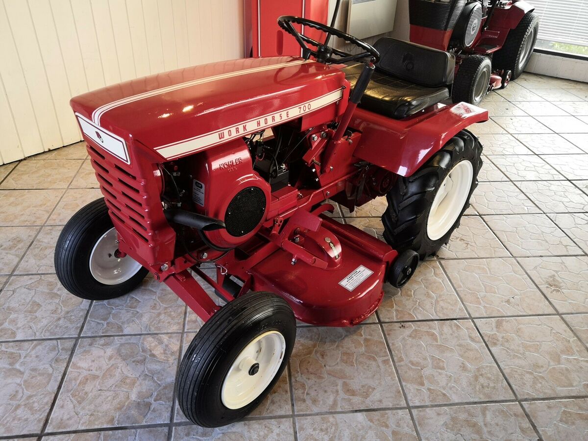 Wheel Horse LT-1637 Work Horse Lawn Tractor