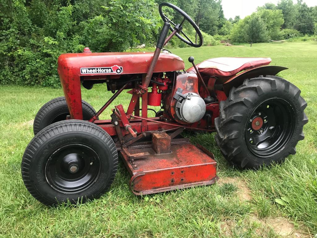 Wheel Horse RJ-59 Lawn Tractor