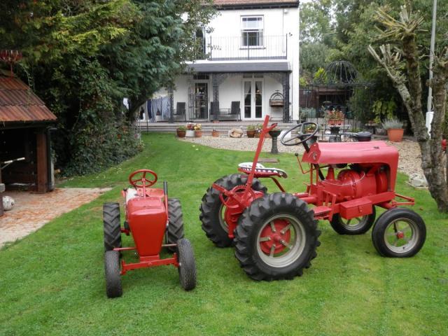 Wheel Horse RS-83 Ride-Away Senior Lawn Tractor