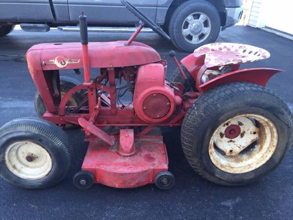Wheel Horse Suburban 551