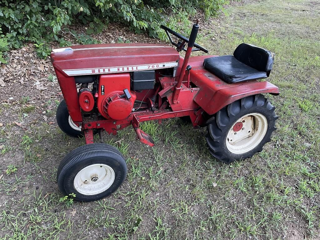 Wheel Horse Workhorse 700 Lawn Tractor