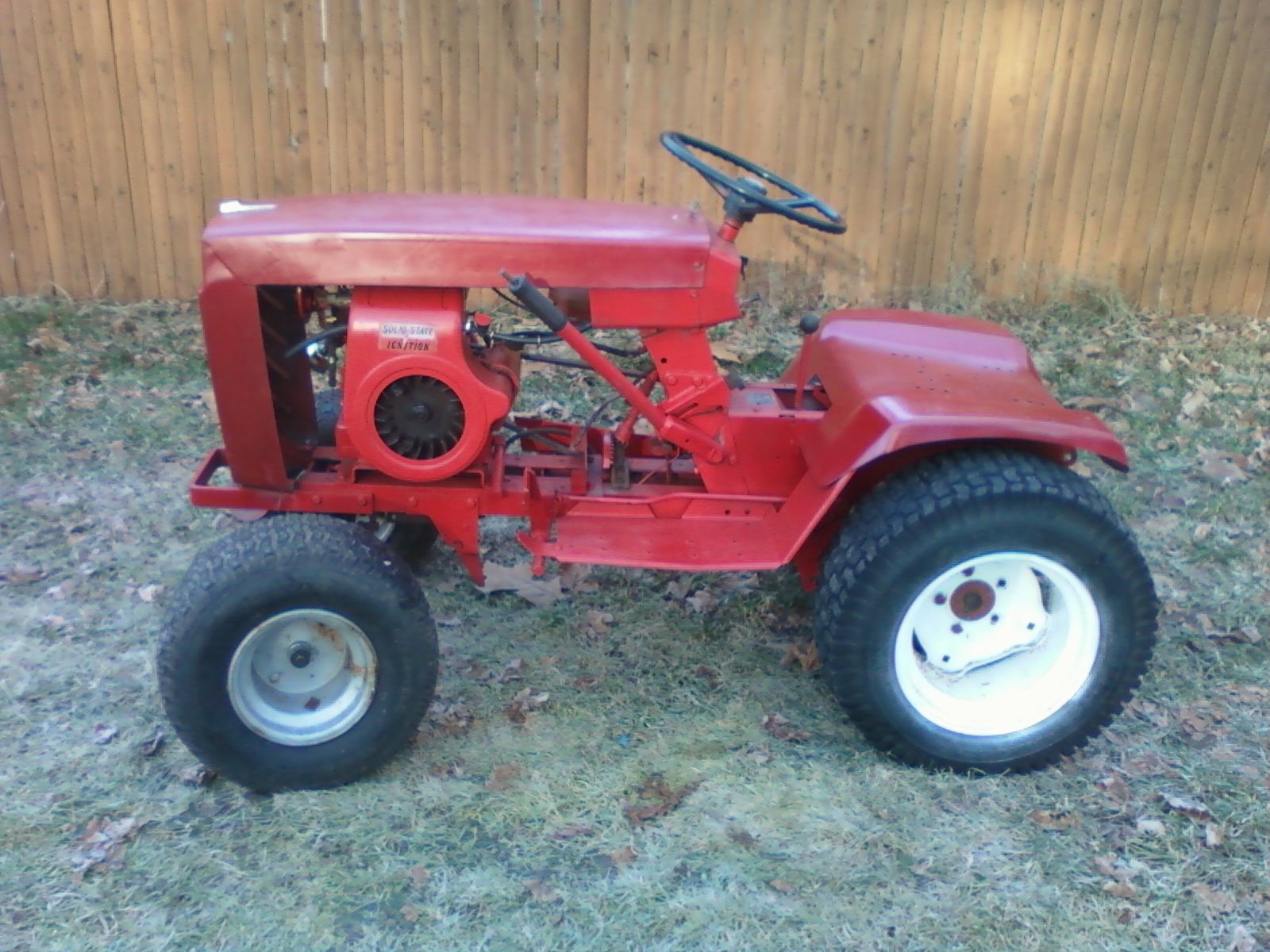 Wheel Horse Workhorse 800 Lawn Tractor