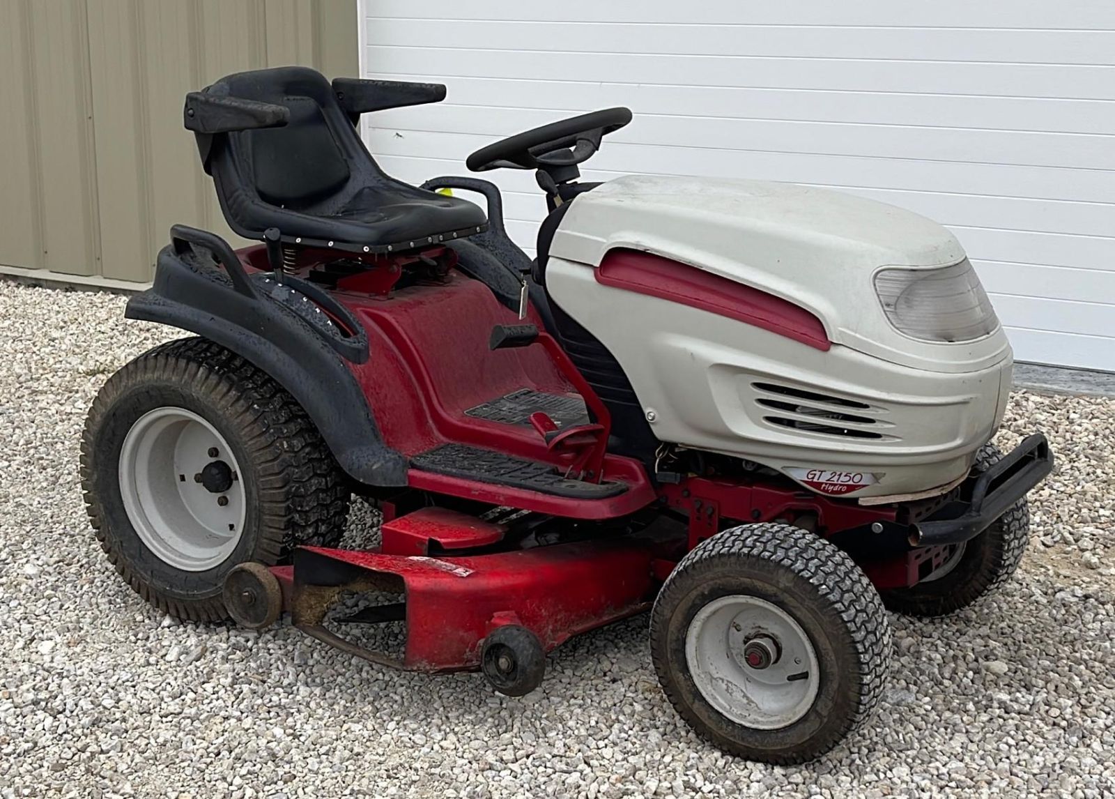 White ZT 2150 Lawn Tractor