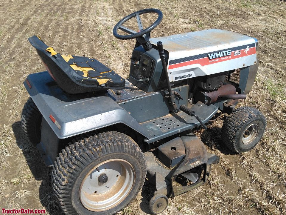 White LGT-165 Lawn Tractor