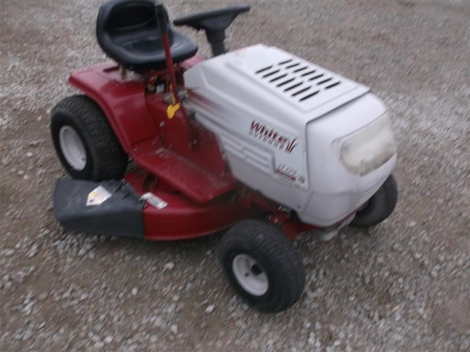 White LT 175 Lawn Tractor