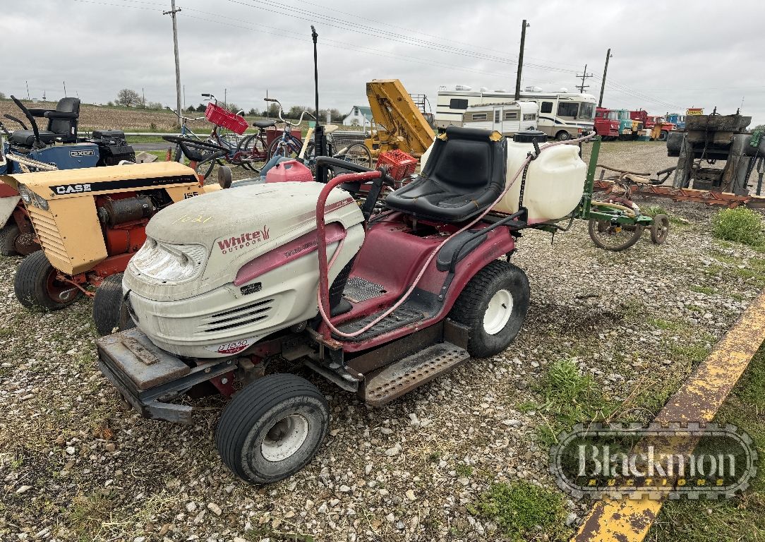 White LT 1850 Lawn Tractor