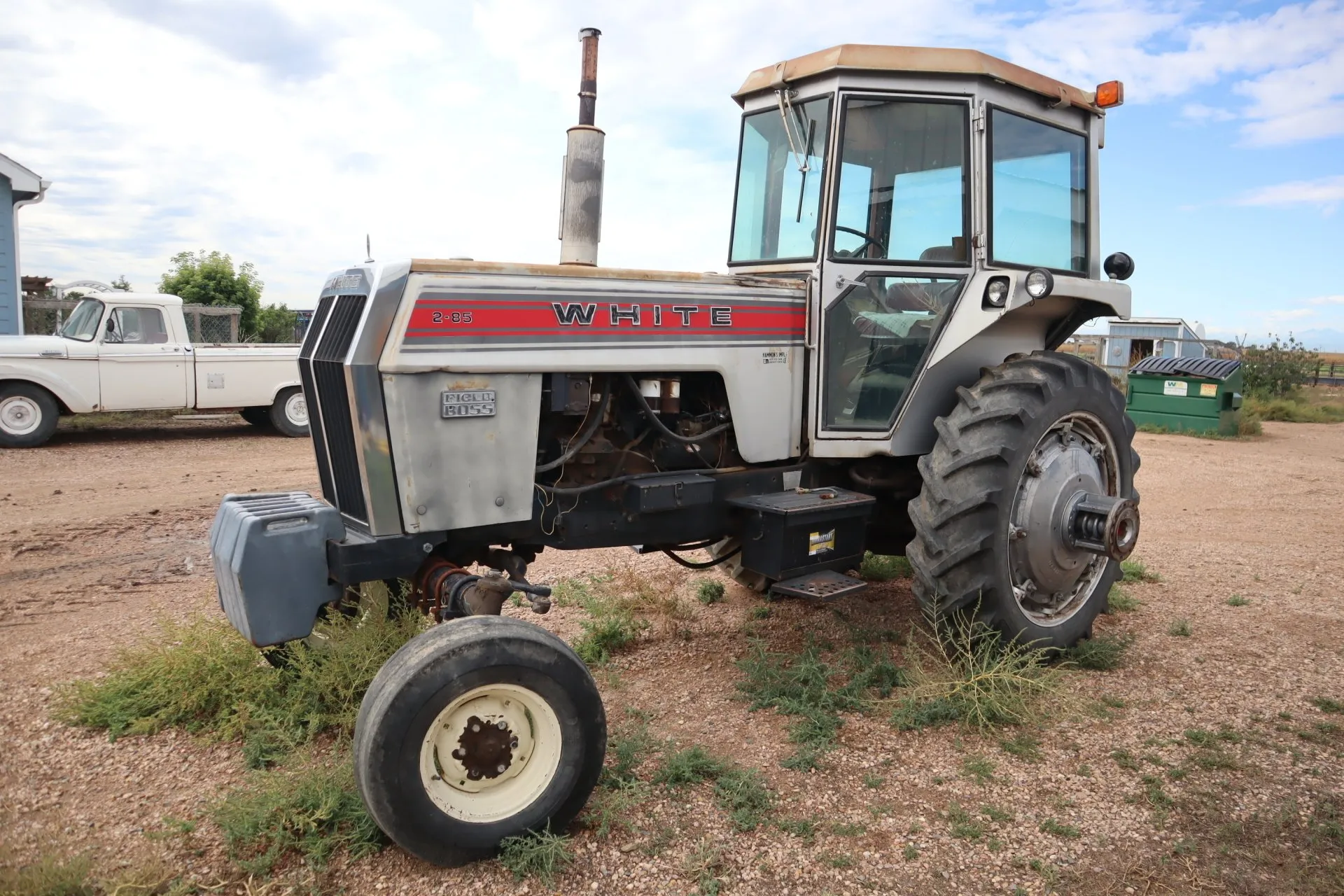 White T-80 Lawn Tractor