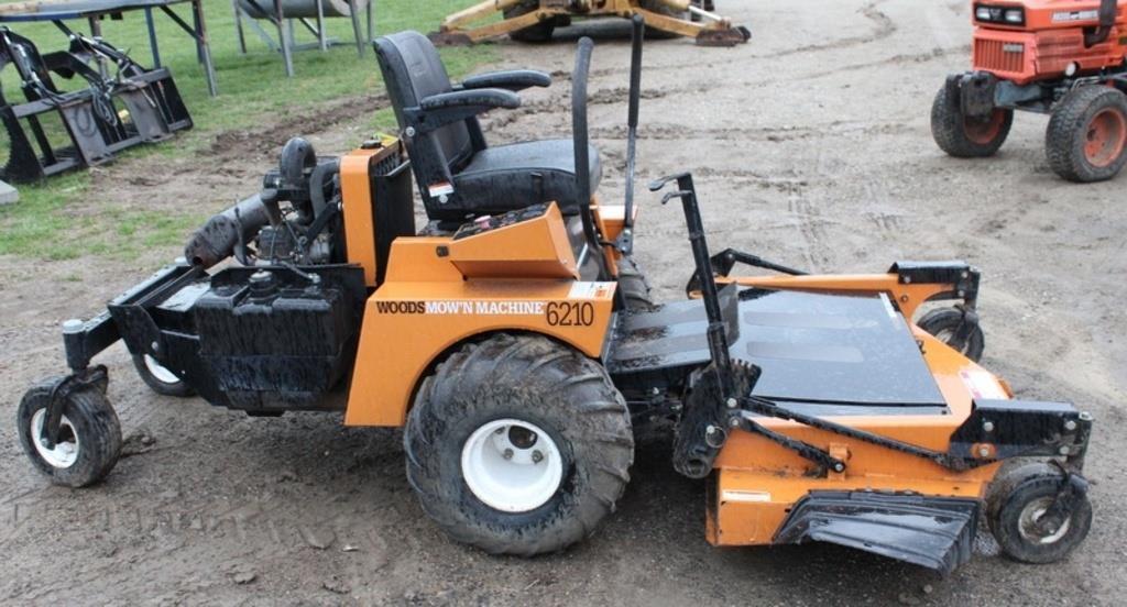 Woods 6210 Lawn Tractor