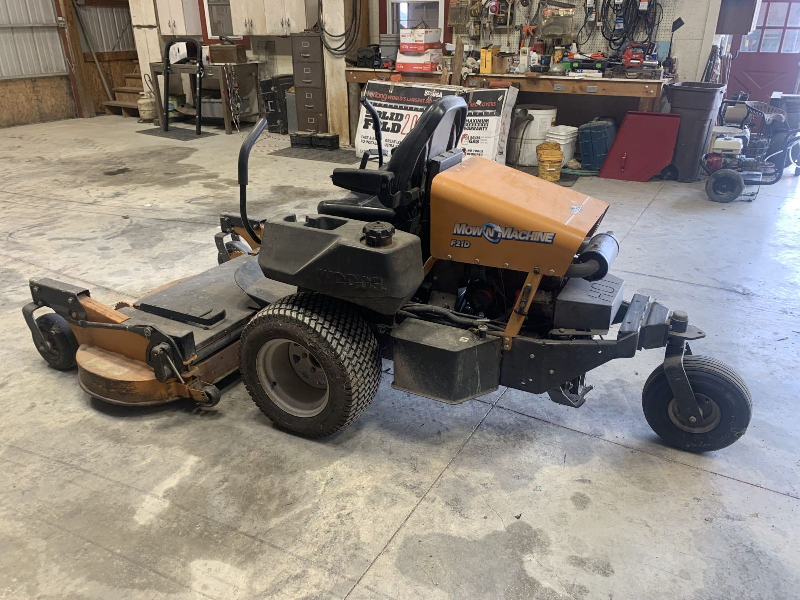 Woods F21D Lawn Tractor