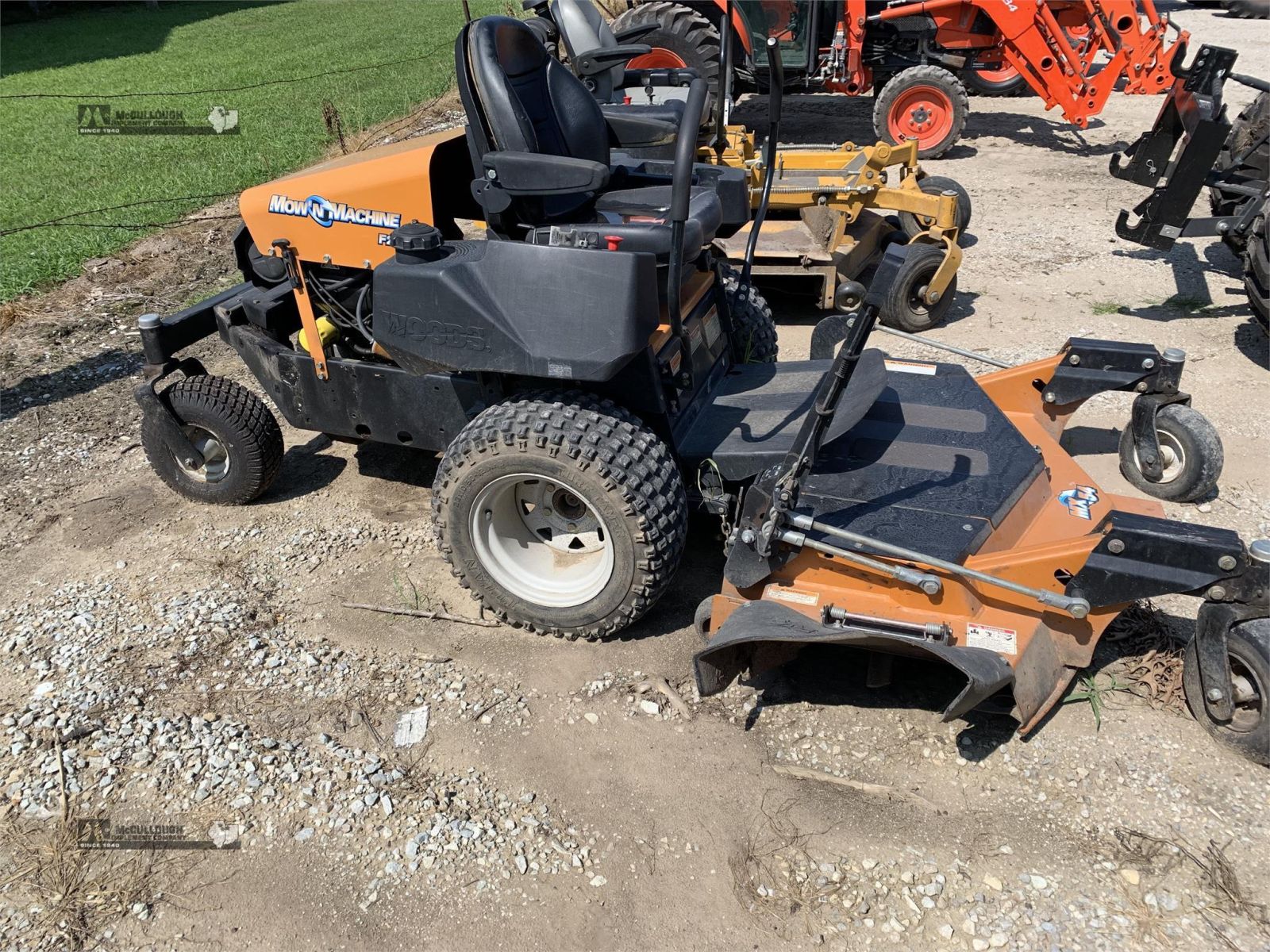 Woods F25 Lawn Tractor