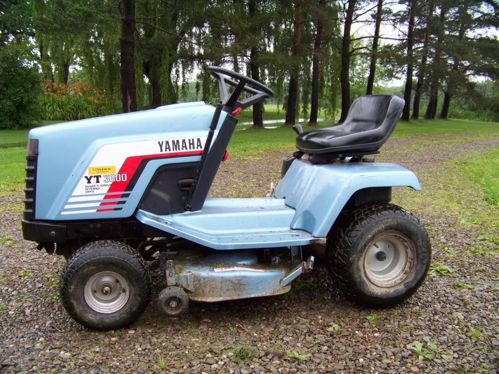 Yamaha YT3600 Lawn Tractor