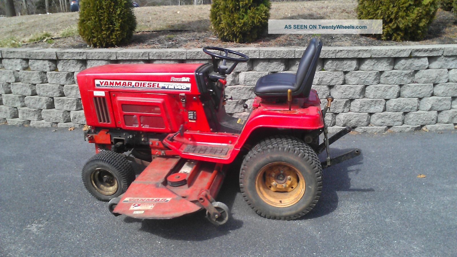Yanmar YM142 Lawn Tractor