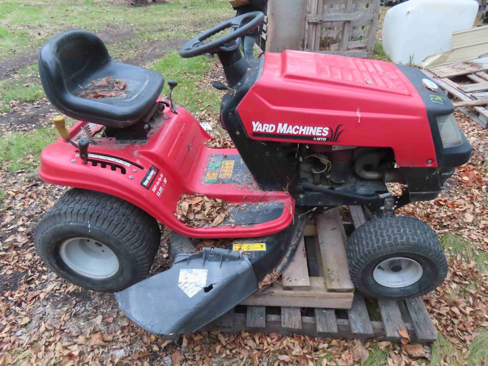 Yard Machines 13.5 Lawn Tractor