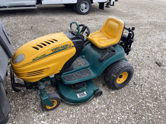 Yard-Man 14833 Lawn Tractor